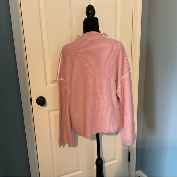 Women's Pink Chunky Knit Sweater - Picture 5 of 8